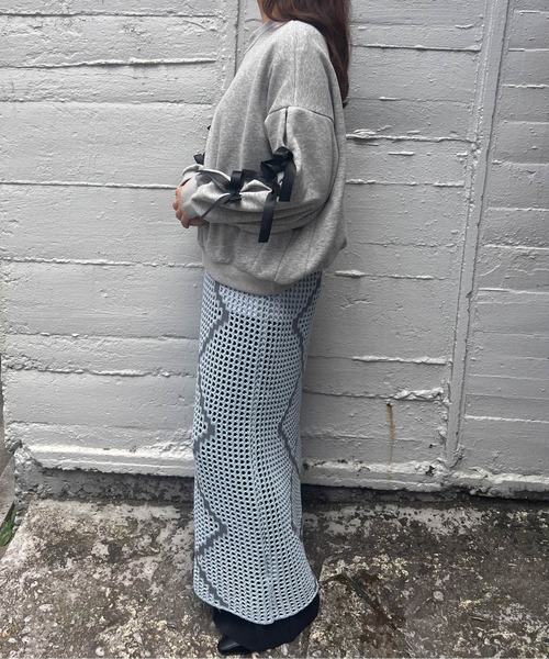 VICKY(ビッキー)の「リボンスリーブショートボリュームスウェット《手洗い可能》(スウェット・レディース・グレー/ブラック・M)」の13枚目の写真