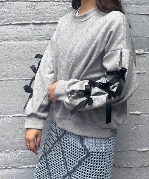 VICKY(ビッキー)の「リボンスリーブショートボリュームスウェット《手洗い可能》(スウェット・レディース・グレー/ブラック・M)」の16枚目の写真