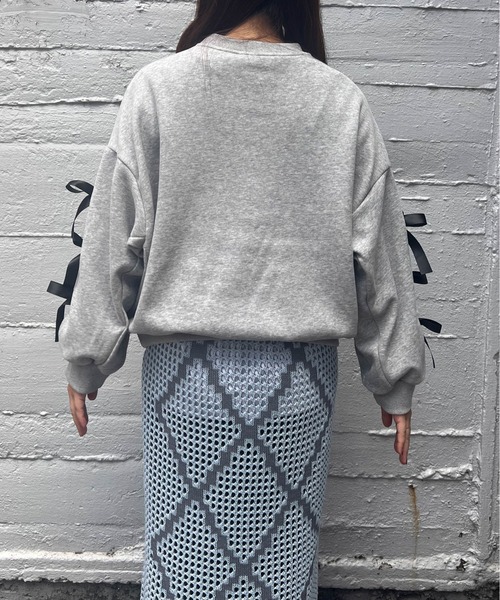 VICKY(ビッキー)の「リボンスリーブショートボリュームスウェット《手洗い可能》(スウェット・レディース・グレー/ブラック・M)」の20枚目の写真