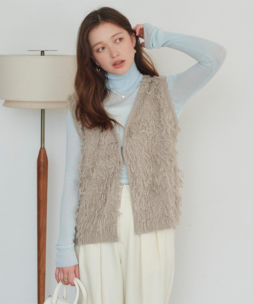 titivate（ティティベイト）の「ループフリンジニットベスト（ベスト・レディース・チャコール/グレイッシュベージュ/アイボリー・FREE）」の15枚目の写真