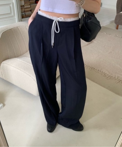 sorule（ソルレ）の「ウエスト配色タックパンツ（スラックス・レディース・ネイビー/グレー・FREE）」の2枚目の写真