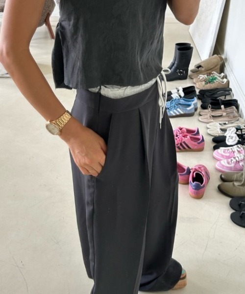 sorule（ソルレ）の「ウエスト配色タックパンツ（スラックス・レディース・ネイビー/グレー・FREE）」の4枚目の写真