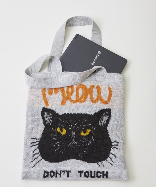 CUBE SUGAR（キューブシュガー）の「リサイクルニットジャガードトートバッグ（トートバッグ・レディース・スミクロ/ベージュ/トップグレー・M）」の16枚目の写真