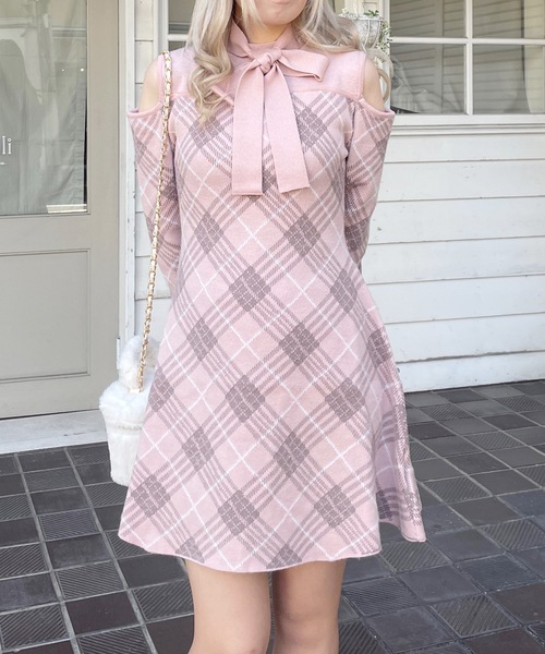 abc une face（アーベーセーアンフェイス）の「ボータイチェック柄