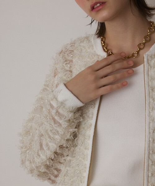 GRACE CONTINENTAL（グレースコンチネンタル）の「フリンジニットzipカーディガン（ニット/セーター・レディース・ブラック/ホワイト/ブルー・36）」の16枚目の写真