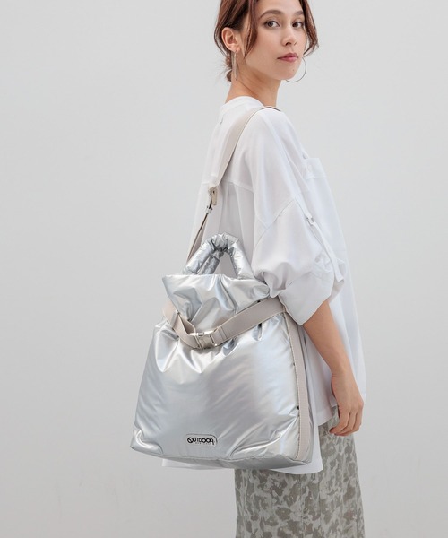 OUTDOOR PRODUCTS（アウトドアプロダクツ）の「【HEREIAM】OUTDOOR(アウトドア)別注/2WAYベルトトートバッグM（トートバッグ・レディース・ブラック/カーキ/シルバー/ブラック系・FREE）」の15枚目の写真