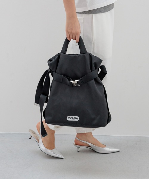 OUTDOOR PRODUCTS（アウトドアプロダクツ）の「【HEREIAM】OUTDOOR(アウトドア)別注/2WAYベルトトートバッグM（トートバッグ・レディース・ブラック/カーキ/シルバー/ブラック系・FREE）」の17枚目の写真