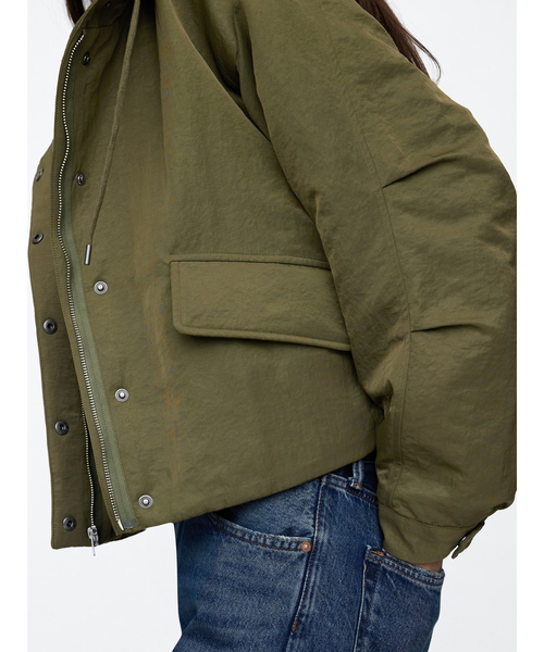GAP(ギャップ)の「リラックス ナイロン パーカージャケット(ナイロンジャケット・レディース・カーキ/ベージュ・XS/S/M/L)」の8枚目の写真