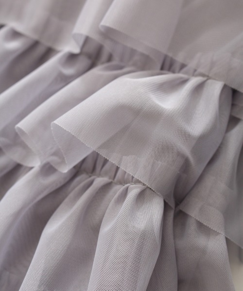 SpRay（スプレイ）の「チュールフリルティアードロングスカート（スカート・レディース・グレー/アイボリー/ブラック・FREE）」の6枚目の写真