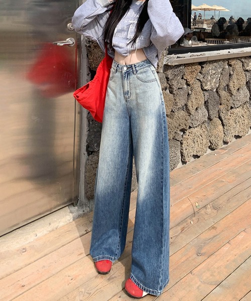 aimoha(アイモハ)の「グラデーションウォッシュ・ハイウエストワイドデニムパンツ(デニムパンツ・レディース・ブルー・XX-LARGE/X-LARGE/LARGE/MEDIUM/SMALL/X-SMALL)」の4枚目の写真