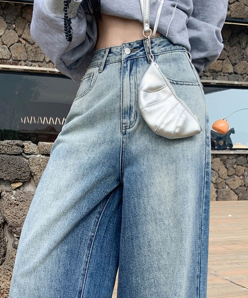 aimoha(アイモハ)の「グラデーションウォッシュ・ハイウエストワイドデニムパンツ(デニムパンツ・レディース・ブルー・XX-LARGE/X-LARGE/LARGE/MEDIUM/SMALL/X-SMALL)」の11枚目の写真