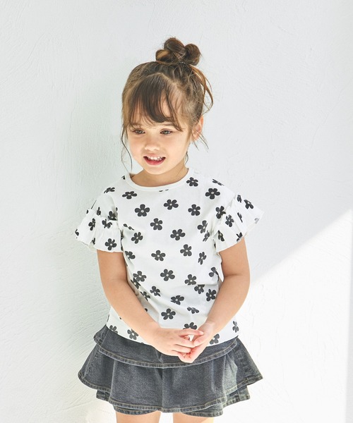 pairmanon(ペアマノン)の「【綿100%】選べるデザイン ガールズフリルトップス(Tシャツ/カットソー・キッズ・ブラック/ライトブルー/ホワイト/ブラウン/ベージュ/パープル/ブルー/ブラック系その他/ブラウン系その他/ホワイト系その他/パープル系その他/ピンク系その他/グリーン系その他/ブルー系その他/ホワイト系その他2/ホワイト系その他3/グリーン系その他2/ピンク系その他2/ピンク系その他3/テラコッタ・150/140/100/80/120/110/90/130)」の4枚目の写真