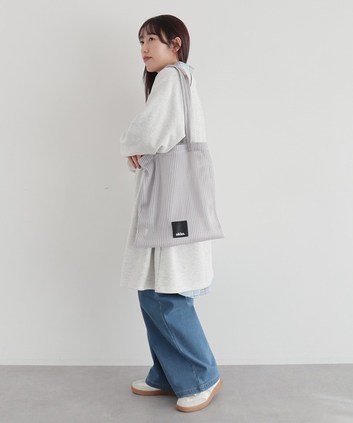 CRAFT STANDARD BOUTIQUE（クラフトスタンダードブティック）の「akha. ストライプメッシュトートバッグ ◆（トートバッグ・レディース・グレー/ブラック/レッド/グリーン・FREE）」の6枚目の写真