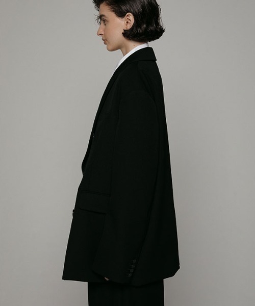 ETRE TOKYO(エトレトウキョウ)の「SANTEダブルブレストボクシージャケット(テーラードジャケット・レディース・ブラック/グレー・M/S)」の5枚目の写真