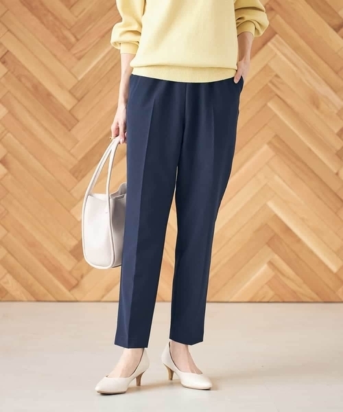 a.v.v（アーヴェヴェ）の「【イージーケア/ストレッチ】美ラクるイージーテーパードパンツ（その他パンツ・レディース・ブラック/ネイビー/グレー/ブルー・40/38/36/34/42）」の13枚目の写真