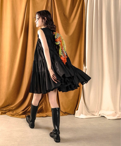 en CAnAF ティアード ノースリーブ ボリューム ワンピース en CAnAF ティアード ノースリーブ ボリューム ワンピース