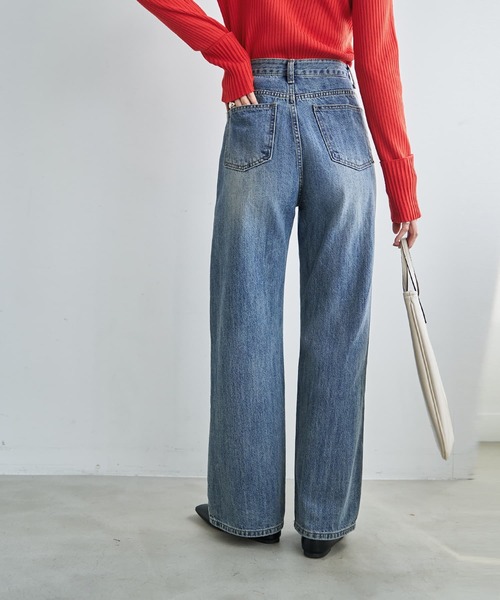 STYLE DELI(スタイルデリ)の「ブリーチストレートデニム(デニムパンツ・レディース・ライトブルー・SMALL/MEDIUM/LARGE)」の4枚目の写真