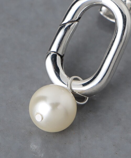 PHILIPPE AUDIBERT（フィリップ オーディベール）の「＜PHILIPPE AUDIBERT＞MEISSA F/PRL 2WAY ピアス（ピアス（両耳用）・レディース・シルバー・FREE）」の4枚目の写真