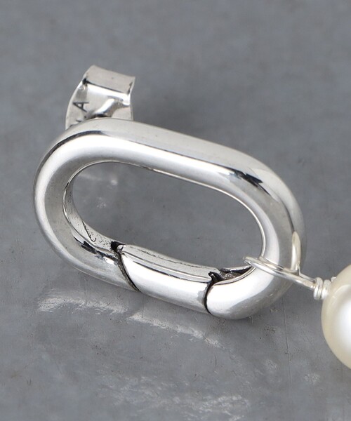 PHILIPPE AUDIBERT（フィリップ オーディベール）の「＜PHILIPPE AUDIBERT＞MEISSA F/PRL 2WAY ピアス（ピアス（両耳用）・レディース・シルバー・FREE）」の5枚目の写真