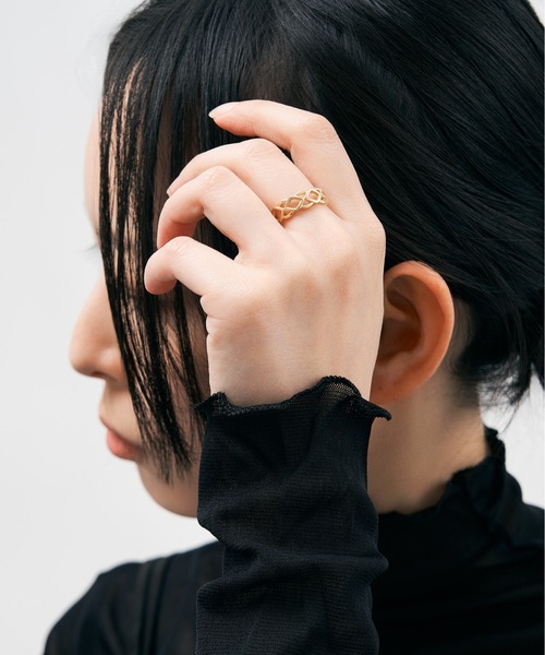 Jewel closet by L&Co.(ジュエルクローゼットバイエルアンドコー)の「K18 デザイン リング【動画あり】(リング・レディース・ゴールド系その他/ゴールド系その他2・9号/11号/13号/15号)」の8枚目の写真