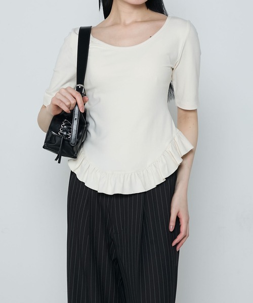 le ELMi（ルエルミ）の「Round hem frill ballet neck tee / ラウンド裾フリル バレエネック カットソー（Tシャツ/カットソー・レディース・ブラック/オフホワイト・FREE）」の12枚目の写真