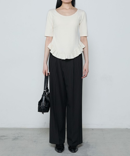 le ELMi（ルエルミ）の「Round hem frill ballet neck tee / ラウンド裾フリル バレエネック カットソー（Tシャツ/カットソー・レディース・ブラック/オフホワイト・FREE）」の15枚目の写真