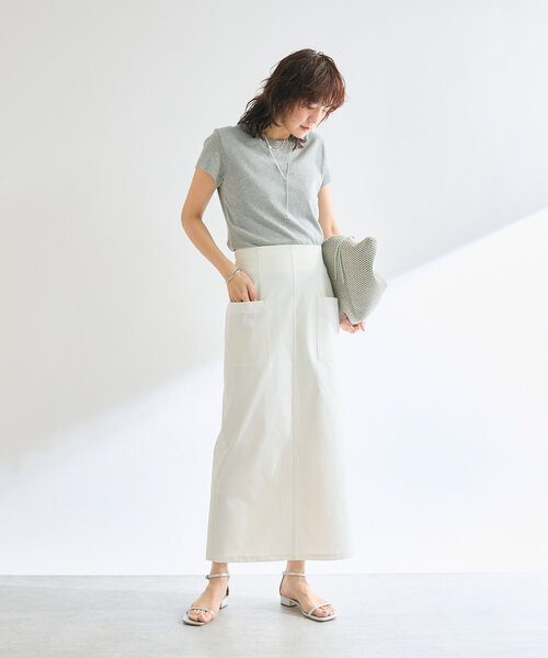 RIVE DROITE（リヴドロワ）の「【MONN.:.(モン)】シンプルTee（Tシャツ/カットソー・レディース・ホワイト/ブラック/グレー・FREE）」の17枚目の写真