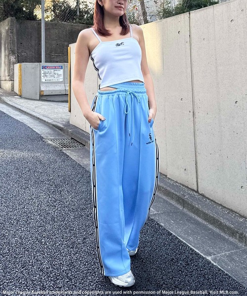 BACK TO THE FIELD（バック トゥー ザ フィールド）の「【MLB】刺繍ロゴウエストデザイントラックパンツ（その他パンツ・レディース・ブラック/ホワイト/ブルー・FREE）」の7枚目の写真