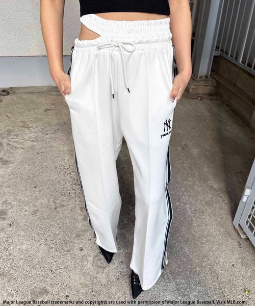 BACK TO THE FIELD（バック トゥー ザ フィールド）の「【MLB】刺繍ロゴウエストデザイントラックパンツ（その他パンツ・レディース・ブラック/ホワイト/ブルー・FREE）」の11枚目の写真