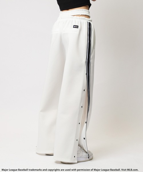 BACK TO THE FIELD（バック トゥー ザ フィールド）の「【MLB】刺繍ロゴウエストデザイントラックパンツ（その他パンツ・レディース・ブラック/ホワイト/ブルー・FREE）」の15枚目の写真