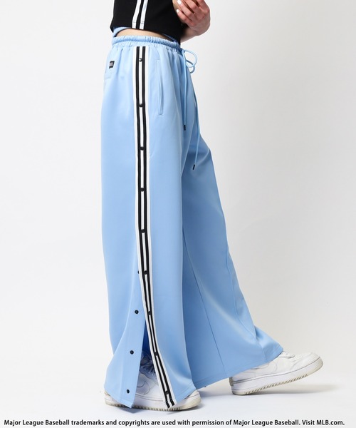 BACK TO THE FIELD（バック トゥー ザ フィールド）の「【MLB】刺繍ロゴウエストデザイントラックパンツ（その他パンツ・レディース・ブラック/ホワイト/ブルー・FREE）」の18枚目の写真