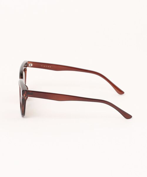 rienda（リエンダ）の「シャープキャットアイウェア（サングラス・レディース・ブラウン/ブラック・FREE）」の14枚目の写真