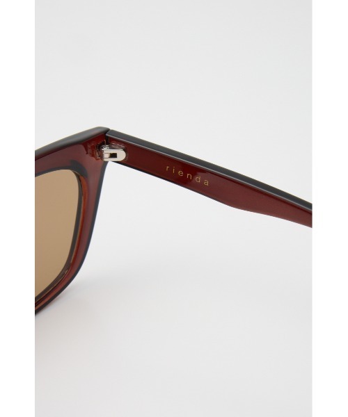 rienda（リエンダ）の「シャープキャットアイウェア（サングラス・レディース・ブラウン/ブラック・FREE）」の13枚目の写真