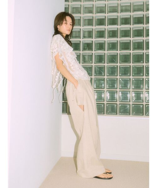 Htage(テージ)の「【Htage】サイドデザインリネン混タックパンツ(その他パンツ・レディース・アイボリー/ネイビー・SMALL/MEDIUM)」の3枚目の写真