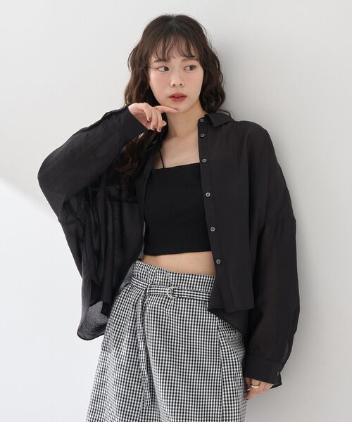 earth music&ecology(アースミュージックアンドエコロジー)の「アシメショルダーショートキャミソール(キャミソール・レディース・オフホワイト/ブルー/ブラック・S/M)」の22枚目の写真