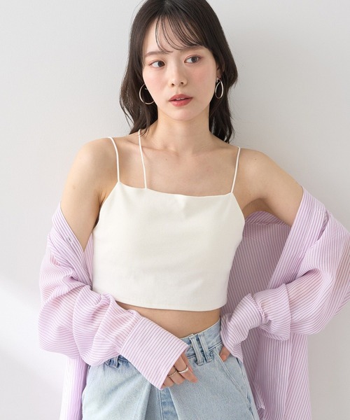 earth music&ecology(アースミュージックアンドエコロジー)の「アシメショルダーショートキャミソール(キャミソール・レディース・オフホワイト/ブルー/ブラック・S/M)」の2枚目の写真