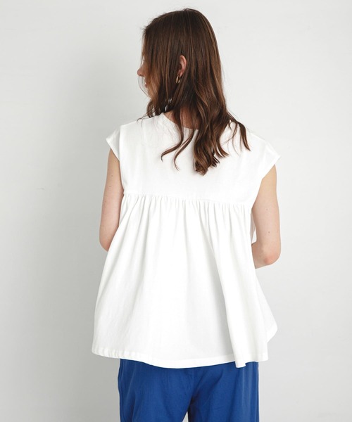 URBAN RESEARCH Sonny Label(アーバンリサーチサニーレーベル)の「『WEB限定』吸水速乾クールタッチバックフレアプルオーバー(Tシャツ/カットソー・レディース・グレー系その他/ピンク/オフホワイト/ブラック・FREE)」の11枚目の写真