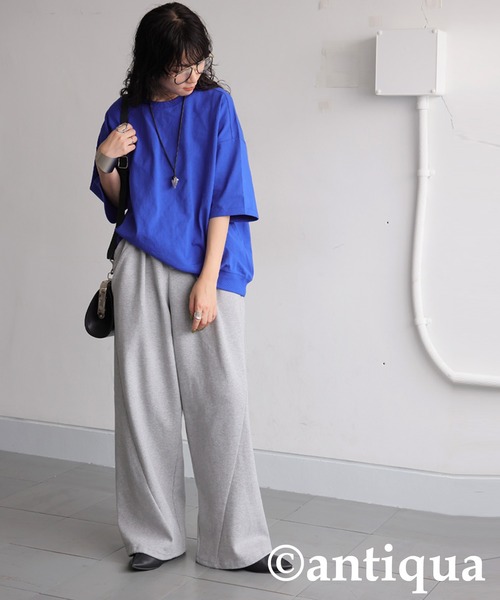 antiqua(アンティカ)の「バスクTシャツ(Tシャツ/カットソー・レディース・ホワイト/ライム/ブルー系その他/ブラック/グレイッシュベージュ/アッシュグレー/杢グレー/ピンク/レッド/カーキ/ブルー・M/L/XL)」の15枚目の写真