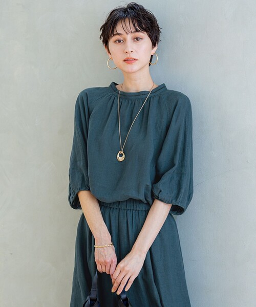 23区 S(ニジュウサンクチイサイサイズ)の「【洗える】LIBECOリネン ボリュームスリーブ ブラウス(シャツ/ブラウス・レディース・ホワイト系/ダークブラウン系/ふじ色系/スカイブルー系/オールドローズ系/ダークグリーン系・32)」の3枚目の写真