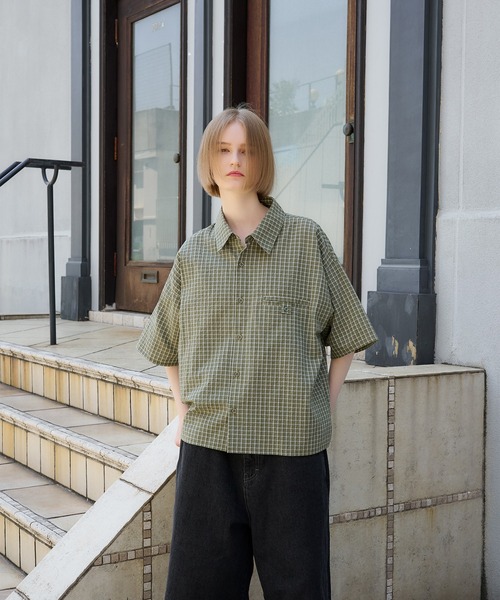 Regen Glanz（レーゲングランツ）の「cropped check shirt/クロップドチェックシャツ（シャツ/ブラウス・メンズ・グリーン/ブラック/ベージュ・LARGE/MEDIUM）」の4枚目の写真