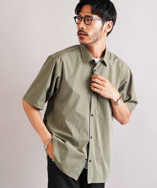 jiggys shop(ジギーズショップ)の「ポリエステルタフタ レギュラーカラー スナップボタン 半袖シャツ(シャツ/ブラウス・メンズ・チャコールグレー/ベージュ/ブラック/カーキ・SMALL/MEDIUM/LARGE/X-LARGE)」の4枚目の写真