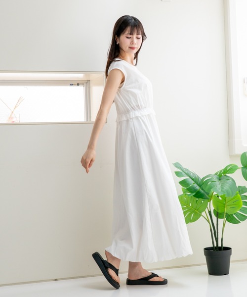 a lot of love(ア ロット オブ ラブ)の「バルーンシルエット ノースリーブワンピース(ワンピース・レディース・ブラック/オフホワイト・FREE)」の6枚目の写真