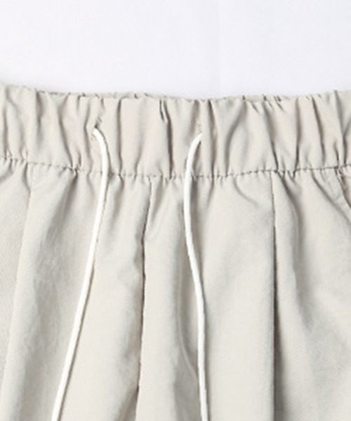 DAY CLOSET（デイ クローゼット）の「【UVカット率100％/接触冷感】レディース 涼しくさらっと楽ちん。ワイドレッグイージーパンツ（スウェットパンツ・レディース・ライトグレー/ホワイト/ライラック/ブラック/ダークグレー・S/M/L/XL）」の7枚目の写真