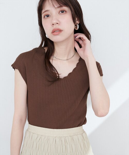 natural couture(ナチュラルクチュール)の「かぎ針風ちびスカラップフレンチリブニット(ニット/セーター・レディース・ブルー/アイボリー/ブラック/ブラウン・FREE)」の17枚目の写真