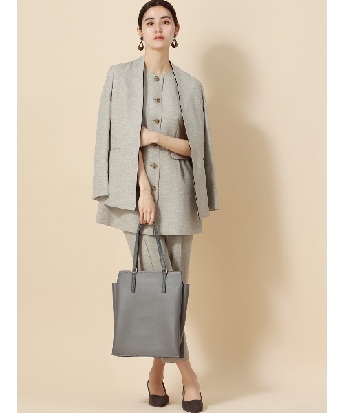 SUIT SQUARE（スーツスクエア）の「パイピングジャケット Vカラー ウォッシャブル スラブツイード 無地（ノーカラージャケット・レディース・ベージュ系・36(7号)/40(11号)）」の5枚目の写真