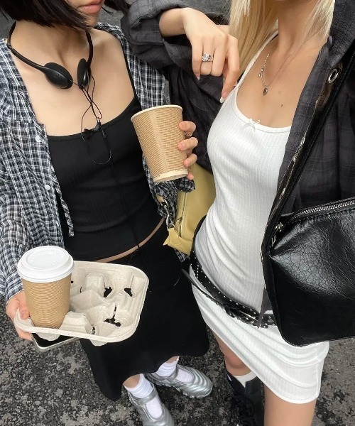 BLACKUP（ブラックアップ）の「[MADE] シュロットチェックサマールーズフィットフードシャツ（シャツ/ブラウス・レディース・ブラック/ネイビー・FREE）」の4枚目の写真