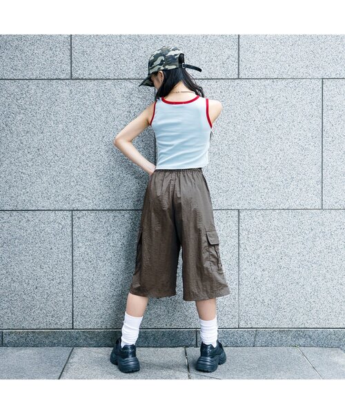 algy（アルジー）の「接触冷感カーゴワイドハーフパンツ（カーゴパンツ・キッズ・チャコール/ブラック・SMALL/MEDIUM/X-SMALL/XX-SMALL）」の4枚目の写真