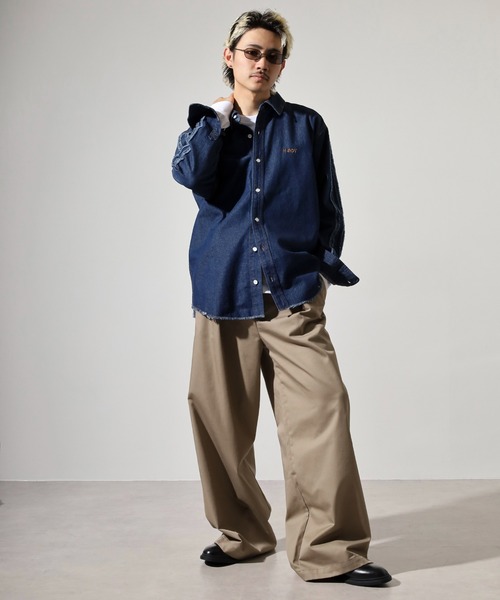 NERDY(ノルディ)の「NYデニムシャツ(シャツ/ブラウス・メンズ・ブルー/ネイビー・S/M/L)」の19枚目の写真