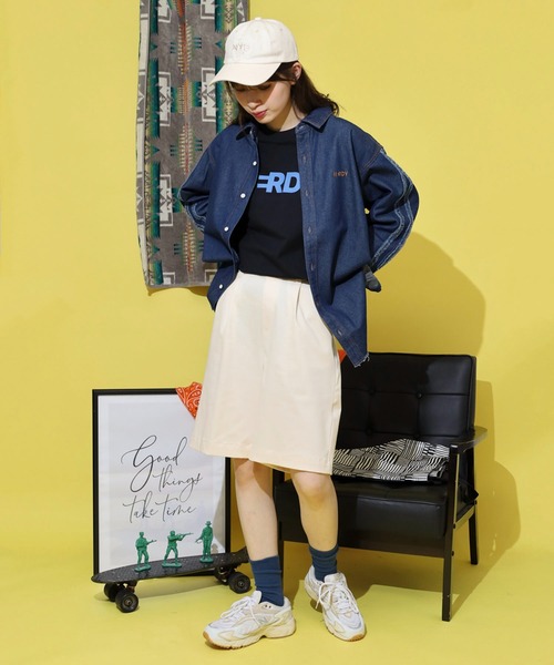 NERDY(ノルディ)の「NYデニムシャツ(シャツ/ブラウス・メンズ・ブルー/ネイビー・S/M/L)」の5枚目の写真