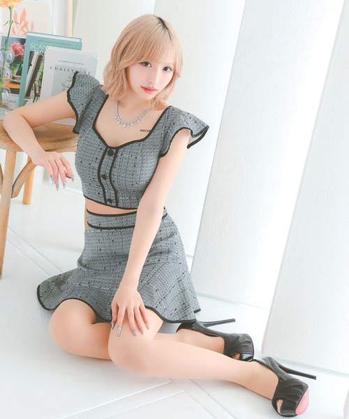 Tika(ティカ)の「キャバドレス セットアップ ミニ フレア ノースリーブ フリル袖 ツイード パイピングドレス キャバワンピ(ドレス・レディース・グレー/アイボリー・L/M/S)」の8枚目の写真
